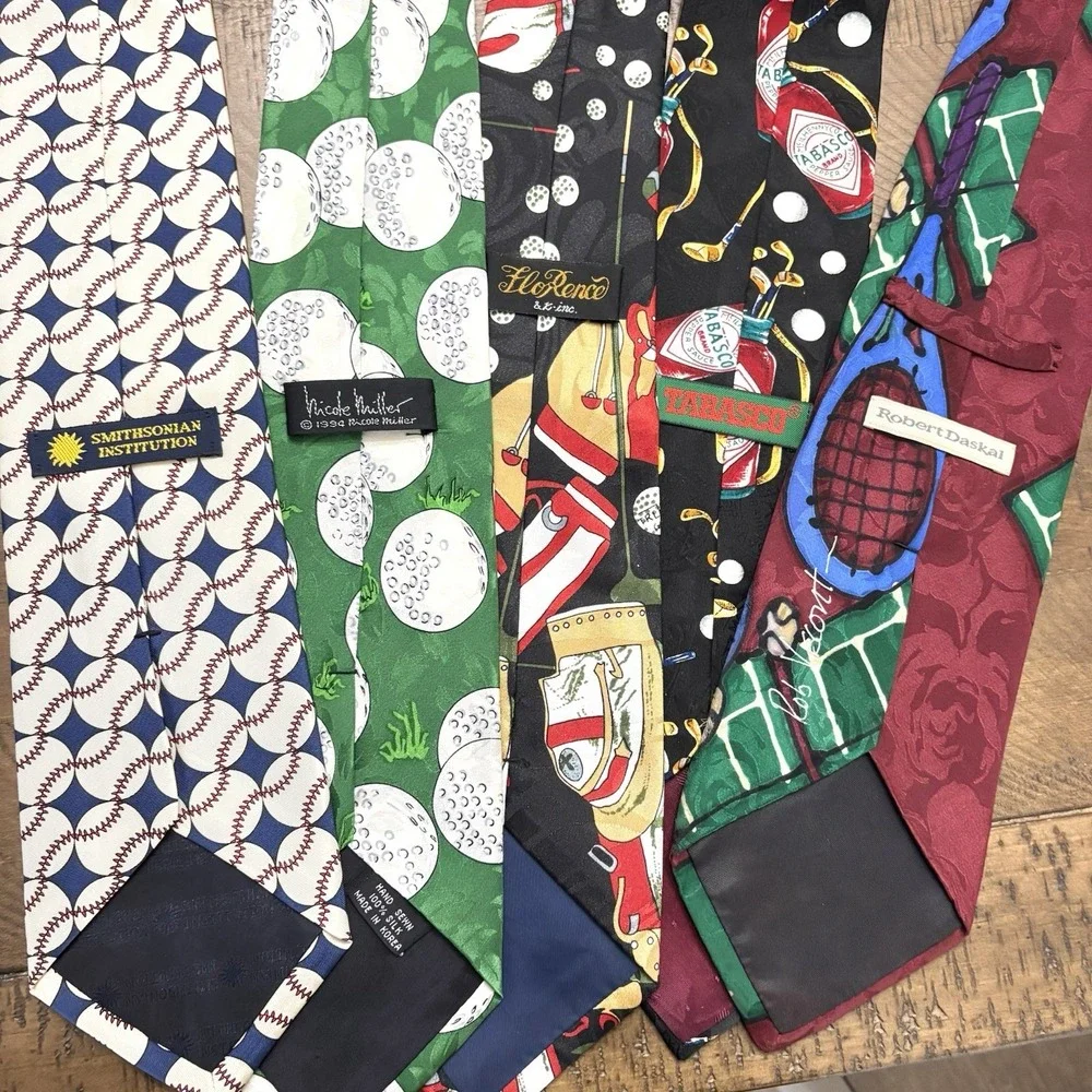 Lot of 12 Vintage Novelty Ties Disney Sports Tabasco Nicole Miller Coca-cola‎